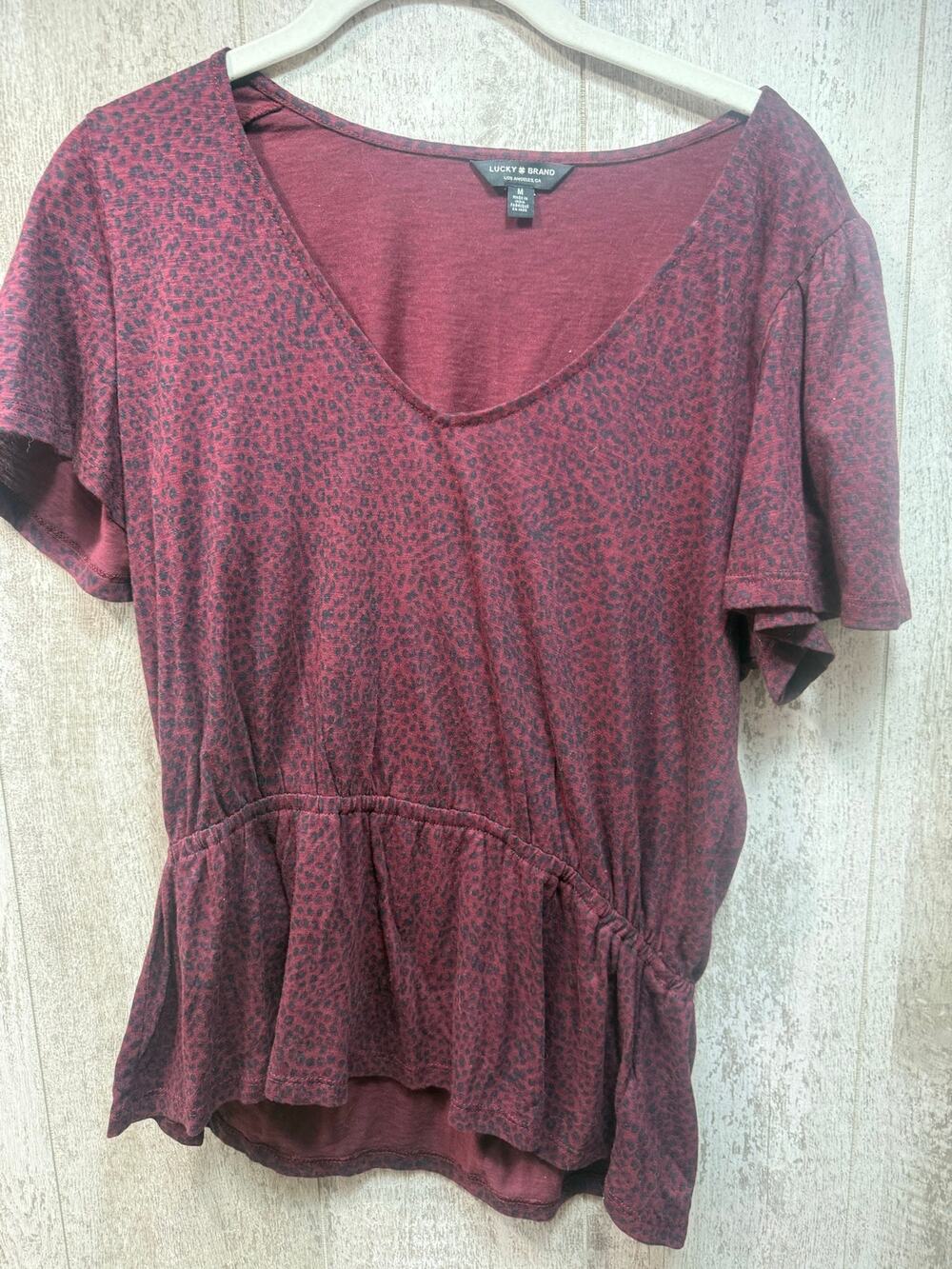 Lucky Brand Women’s Medium Burgundy Leopard Print Peplum V Neck Top Boho